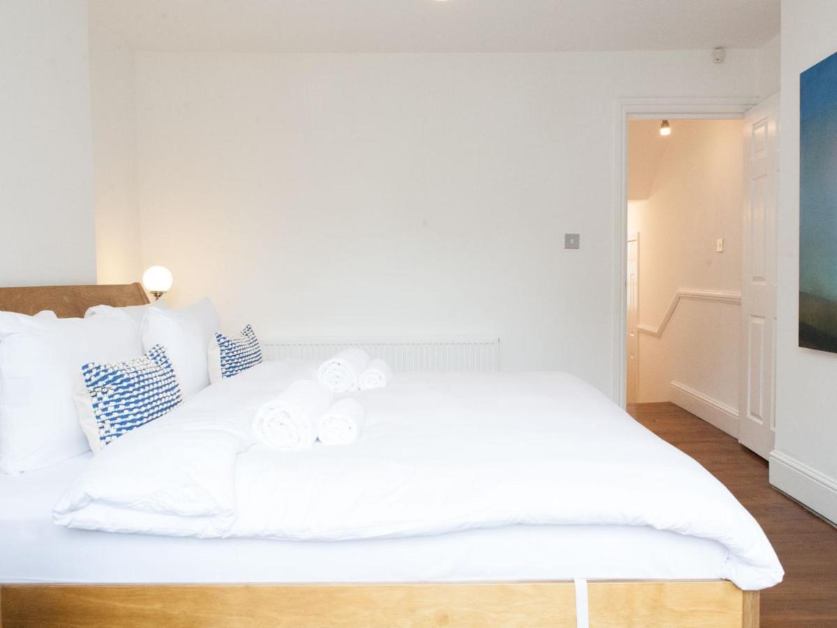 Pass The Keys Garden Apartment In Stockwell Londres Exterior foto